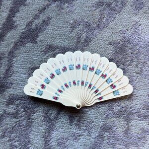 American Girl Doll Elizabeth's Accessories Fan